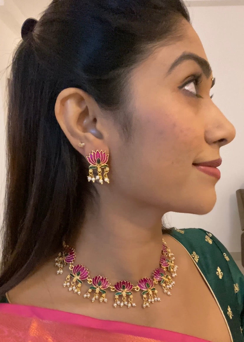 Lotus necklace set (pink)