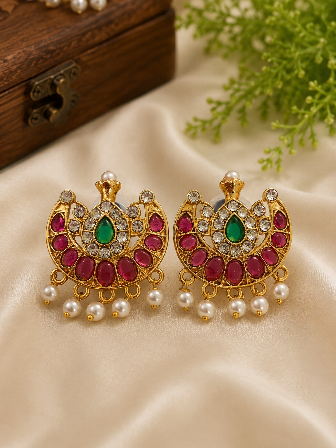 -Gold toned Chandra set