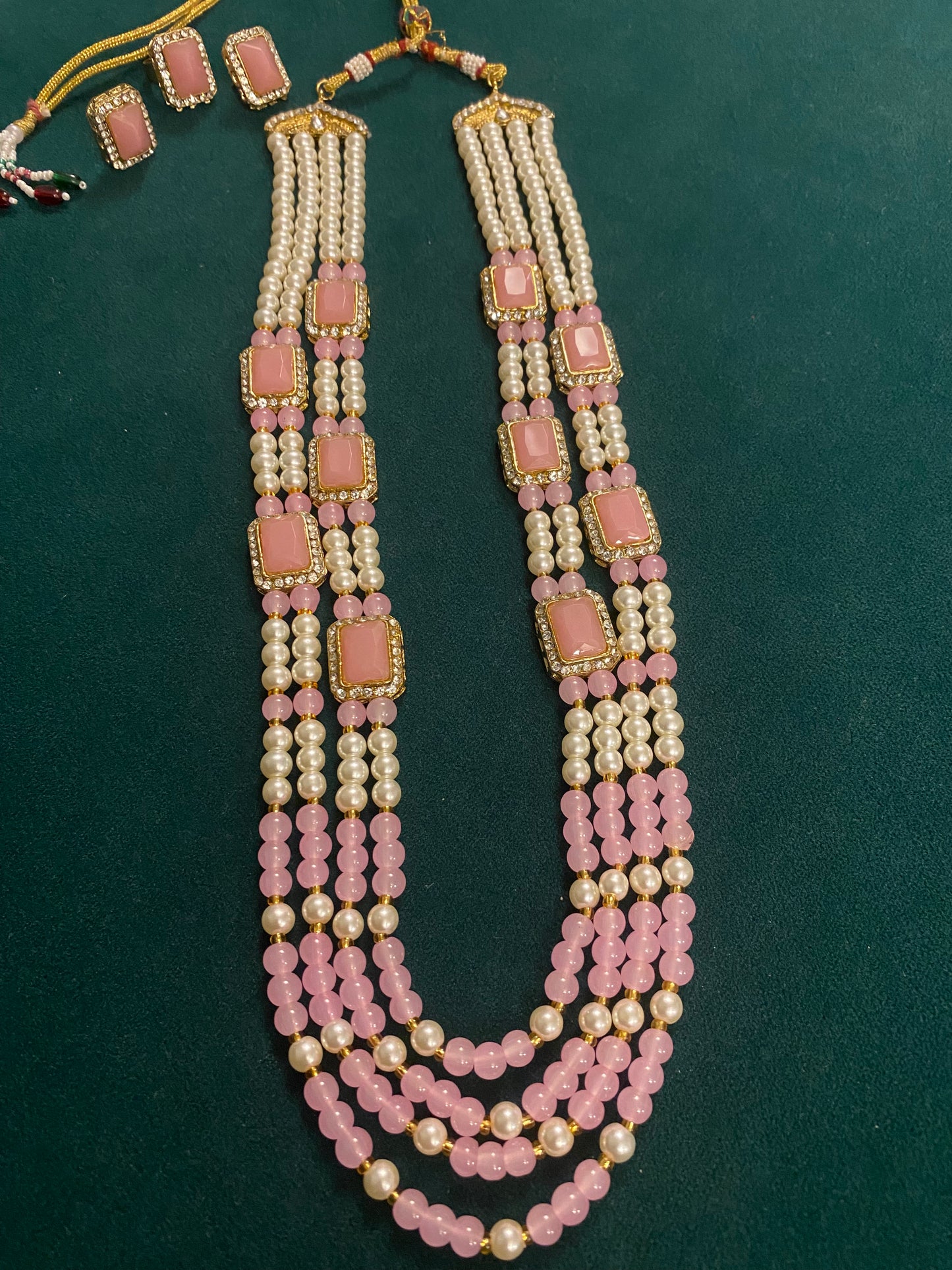 White & pink layered Pearl necklace