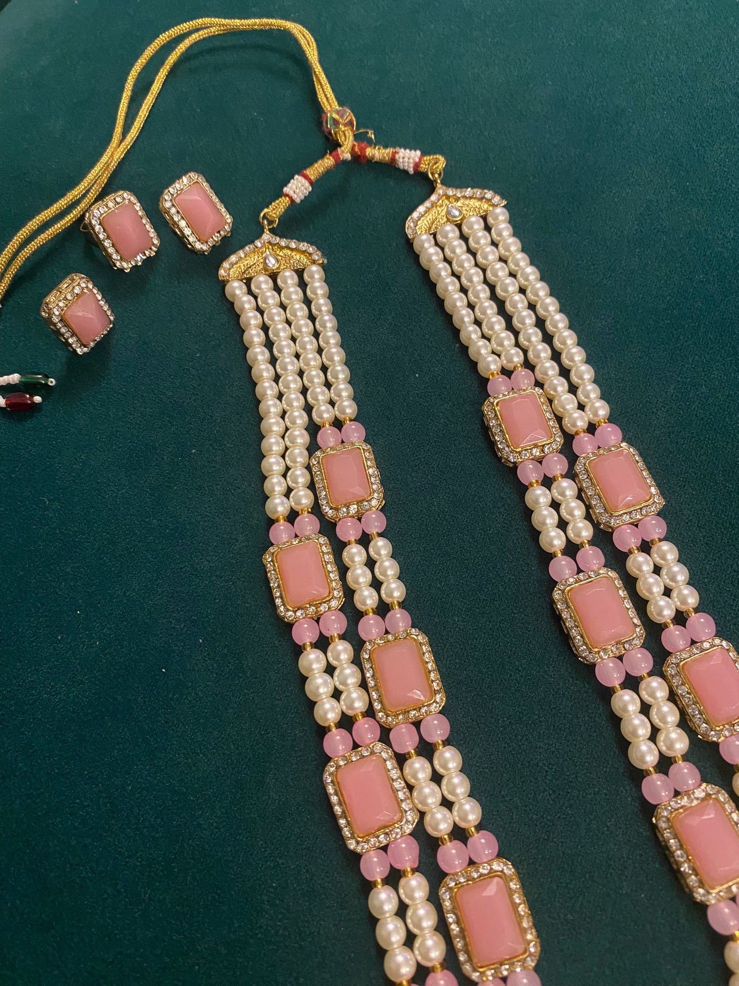 White & pink layered Pearl necklace