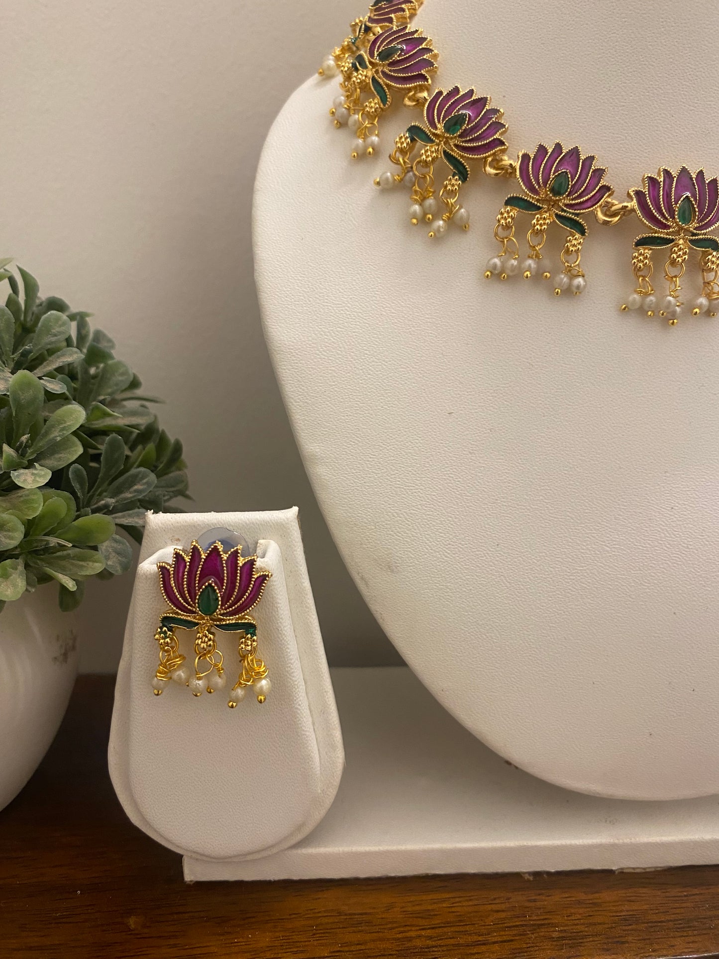 Lotus necklace set (pink)