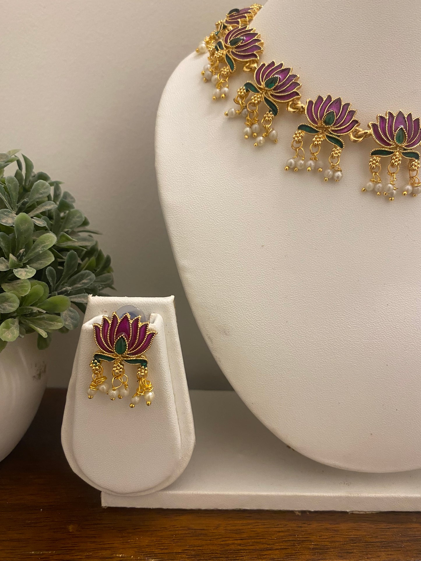 Lotus necklace set (pink)