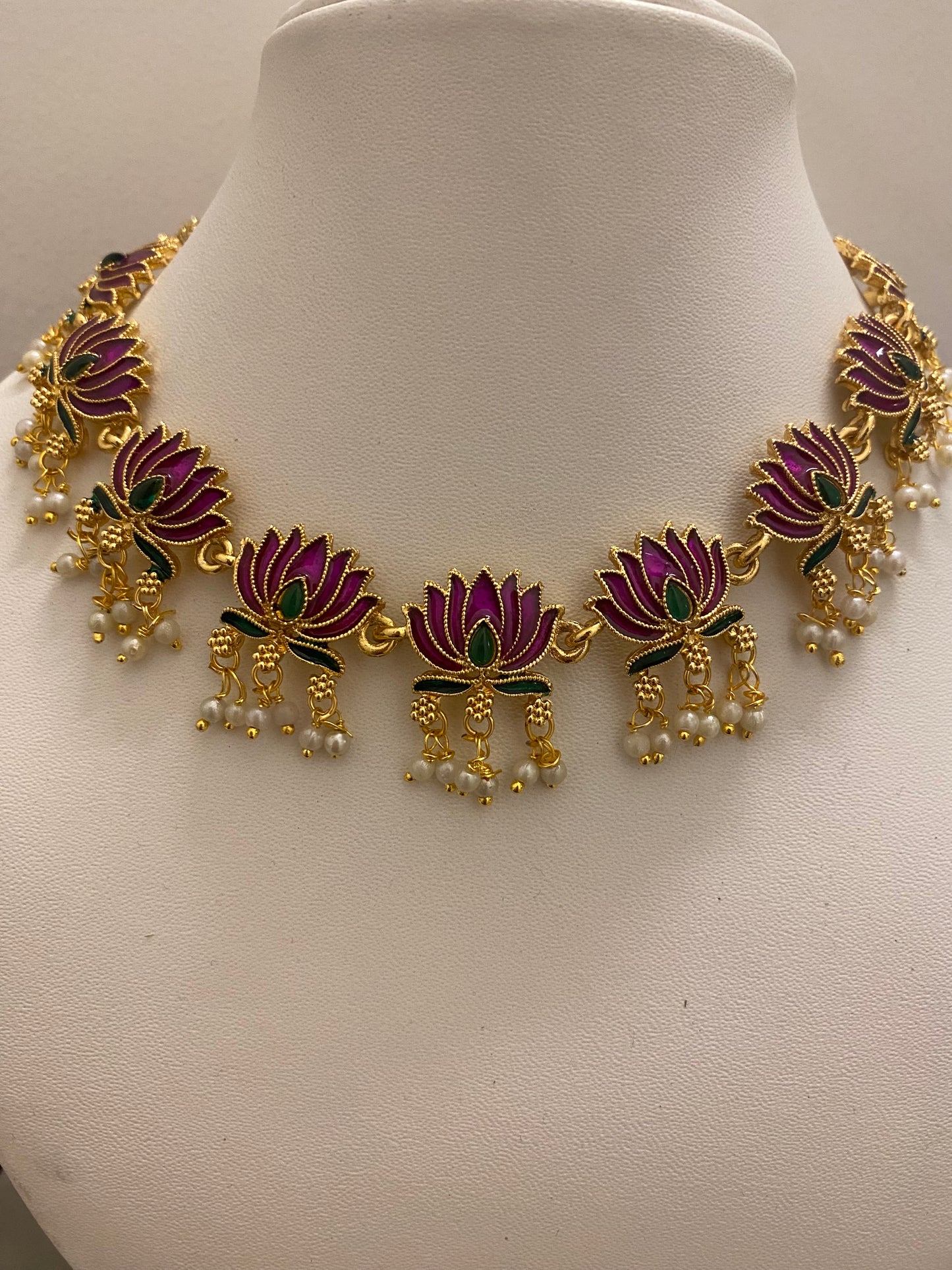Lotus necklace set (pink)