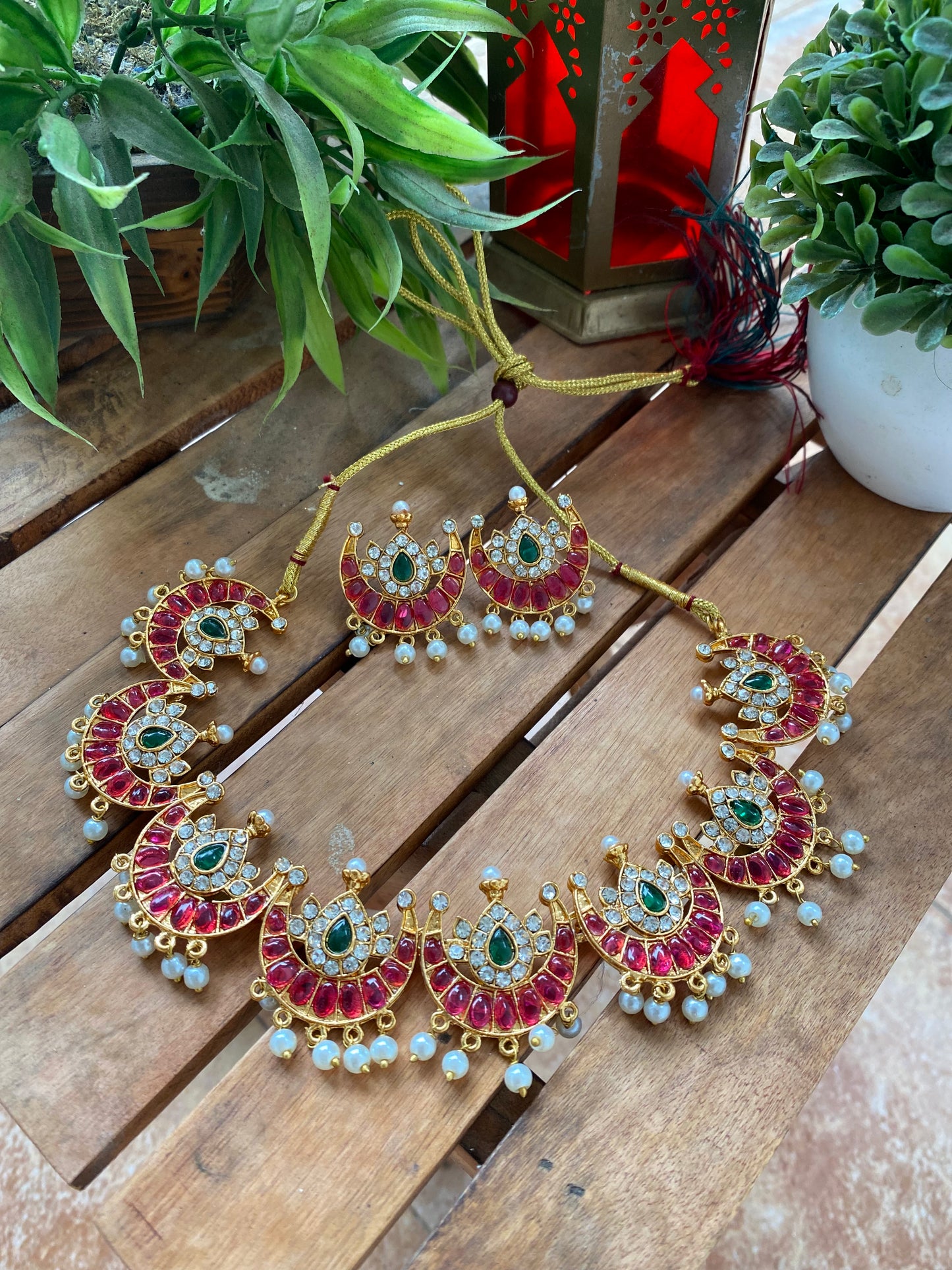 Gold toned necklace set