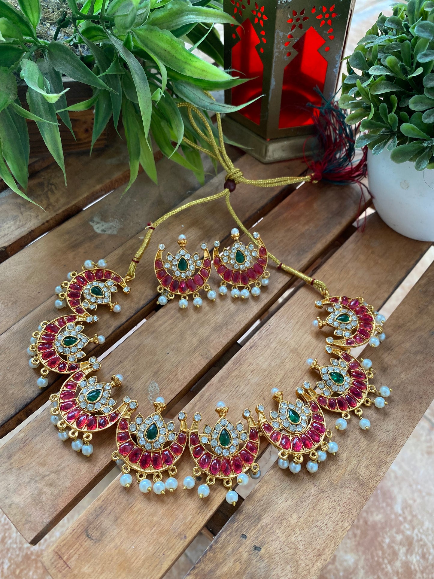 Gold toned necklace set